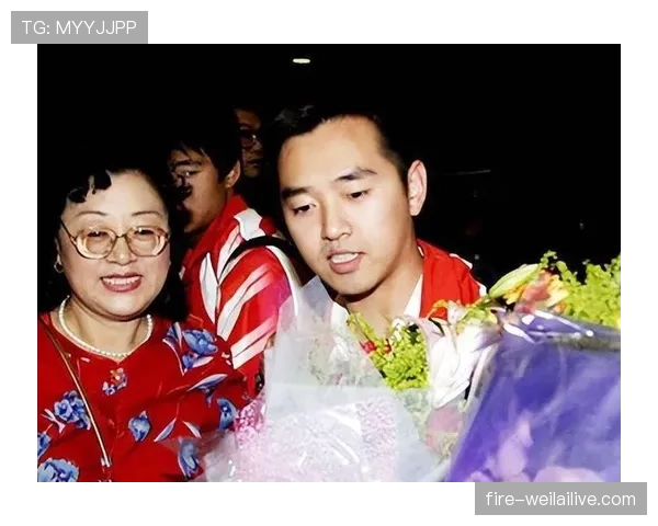 孔令辉当年住酒店连拖鞋都要自带，现在打个飞的去澳门看场球随手刷掉半个月工资
