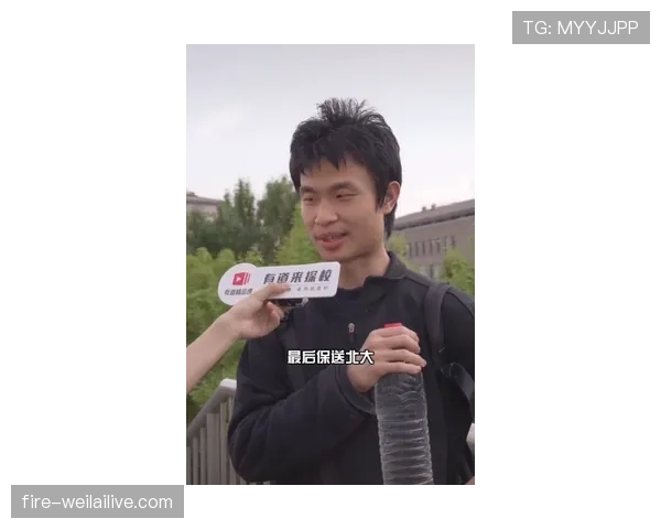 张帅训练完啃馒头配白开水，这自律谁顶得住啊