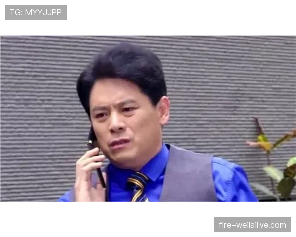 高磊私下省得像学生,约会掏卡又像老板,这反差让我怀疑人生